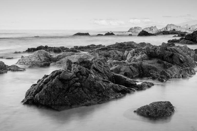 L'Île-Rousse beach in black and white